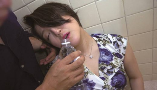 溜まってんの？いつもよりベロ●いスナックママはド淫乱ビッチ説 櫻田杏奈 森美希