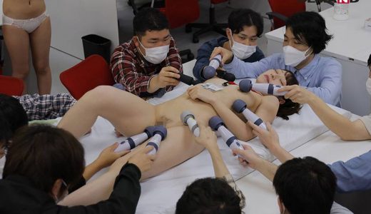 森川玉緒と中山琴葉が一般ユーザー様を会社にご招待してSOD文化祭 を開催！ 野球拳・健康診断体験・王様ゲーム・社内かくれんぼ！ご奉仕接待をさせていただきます！ 気づけば射精数合計36発ヌイちゃいました…