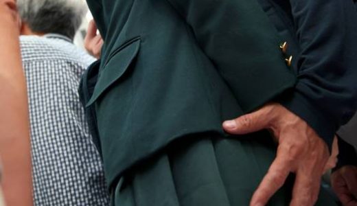 ミニスカJ○痴● 5 短いスカートをめくってバックから犯りまくれ！